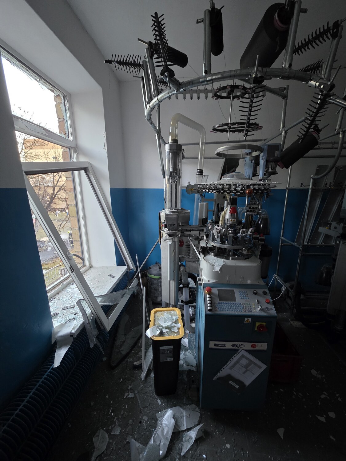 Пошкодження у виробничому цеху після вибуху